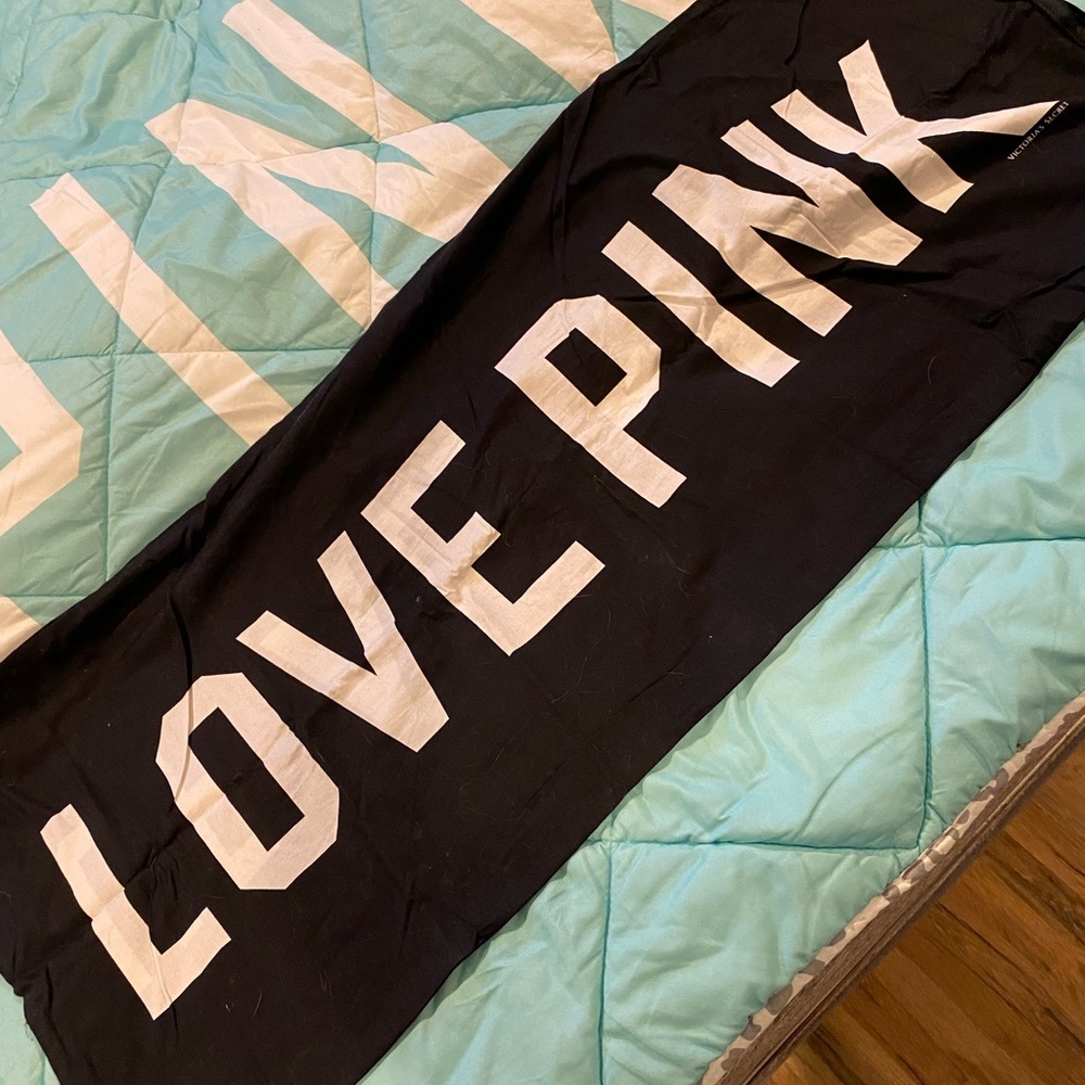 ✨ RARE PINK BODY PILLOW COVER ✨ - Picture 2 of 2